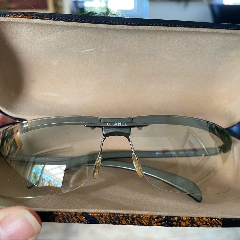 Authentic 90’s Chanel vintage glasses. - Picture 16 of 16
